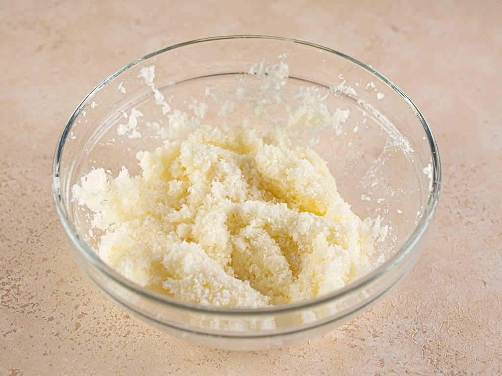 Easter coconut chocolate chicks process 1.