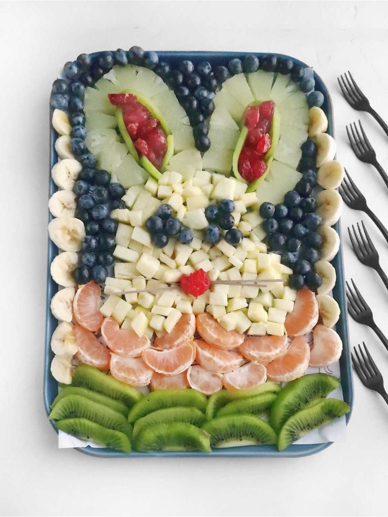 Easter bunny fruit board