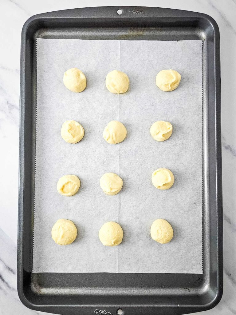 Easter whoopie pies process 3.