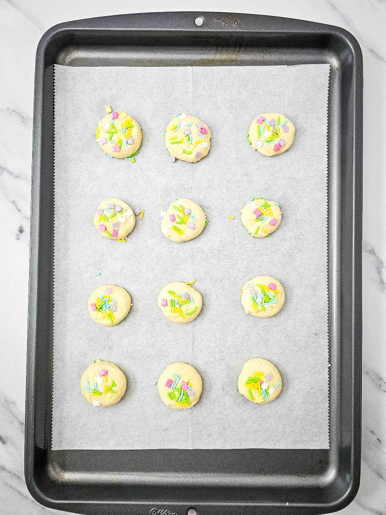 Easter whoopie pies process 4.