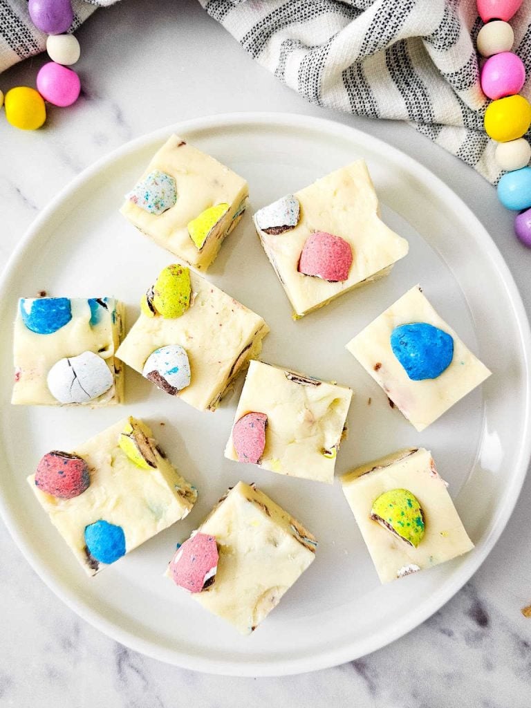 Robin eggs Easter fudge