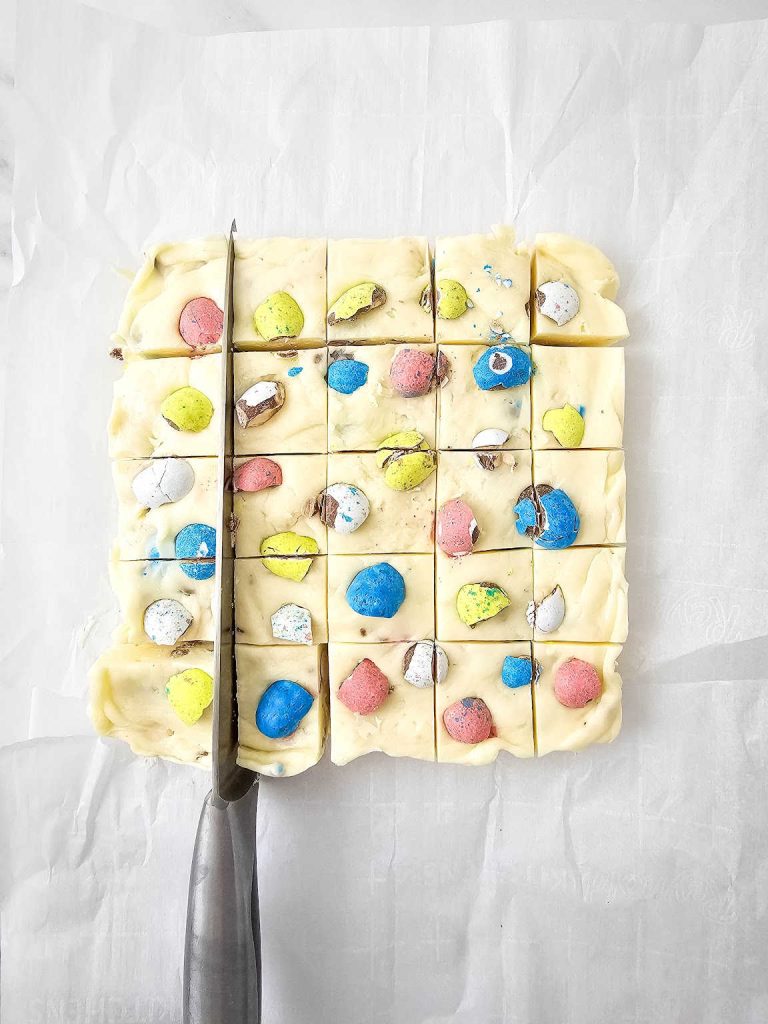 Robin eggs Easter fudge process 6.