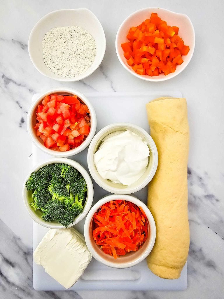 Veggie pizza ingredients