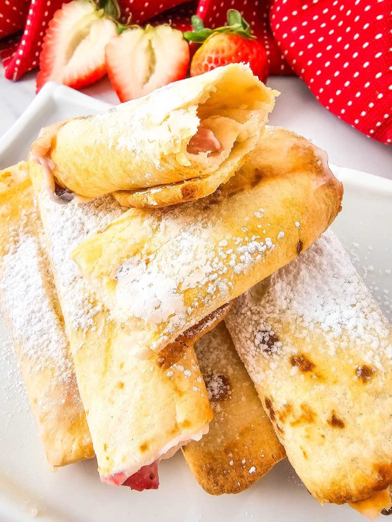 Air fryer strawberry cheesecake rollups