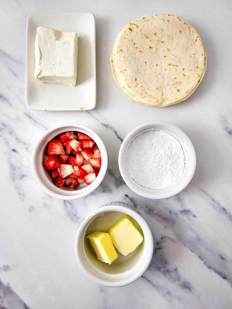 Air fryer strawberry cheesecake rollups ingredients.