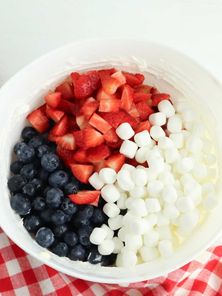 Berry cheesecake fluff process 3