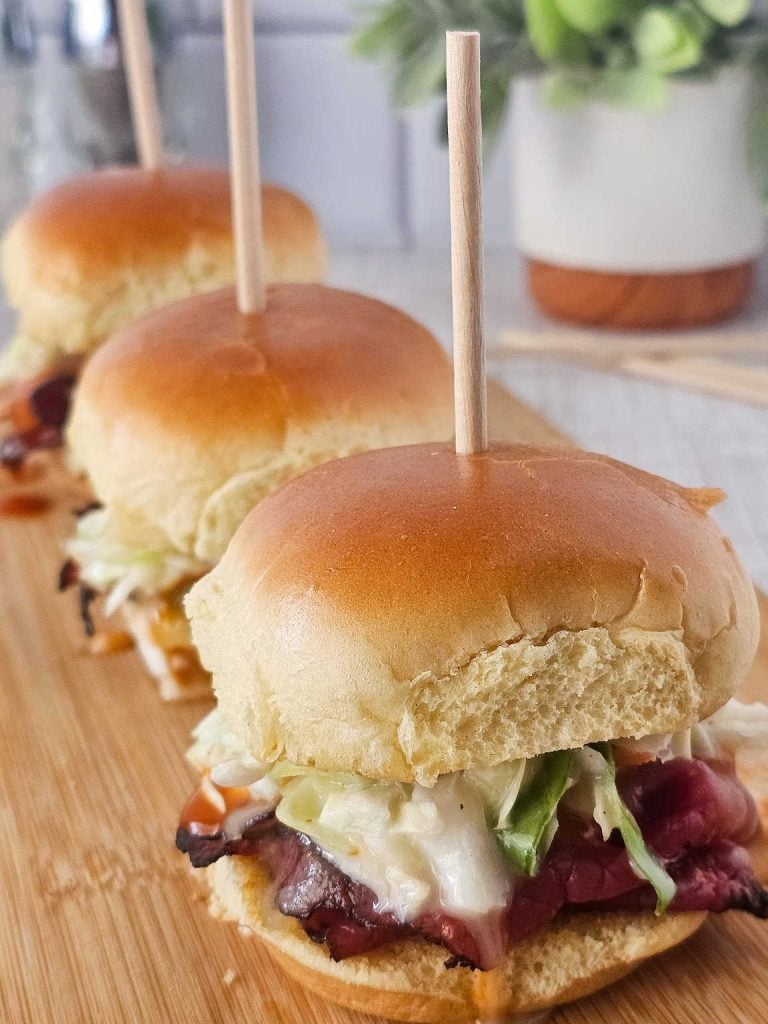 Pastrami slaw sliders