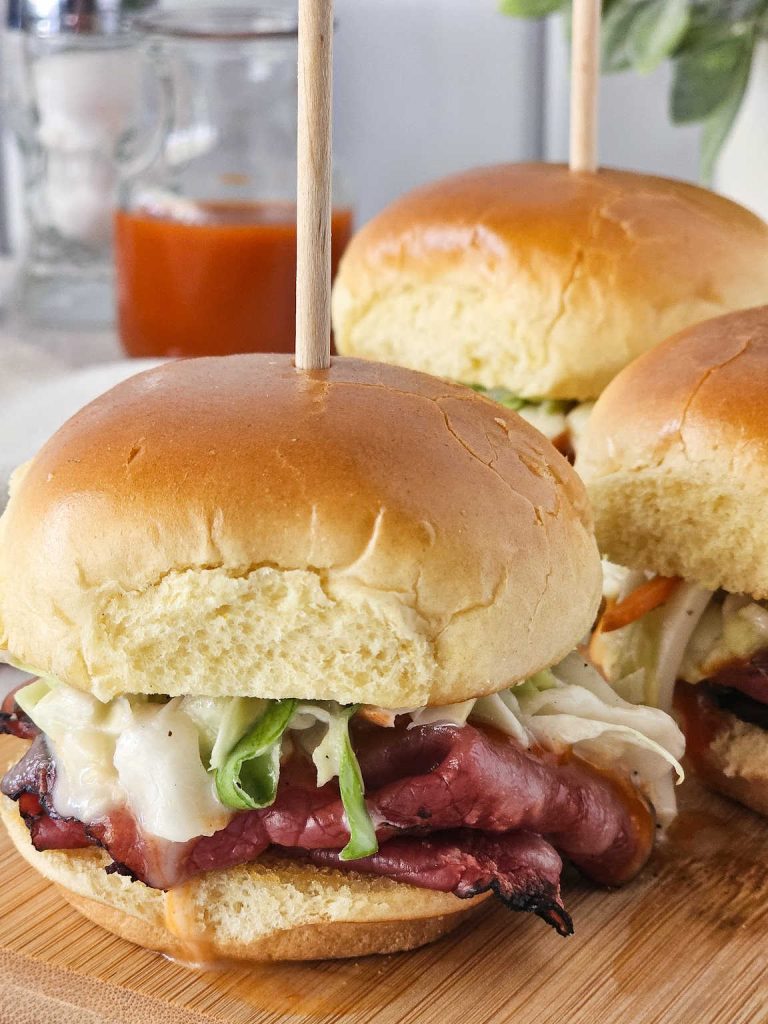 Pastrami slaw sliders