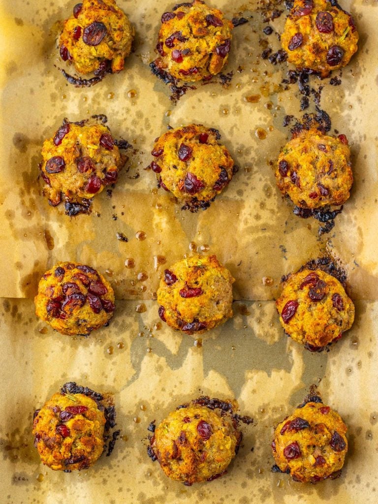 Cranberry turkey stuffing balls process 4