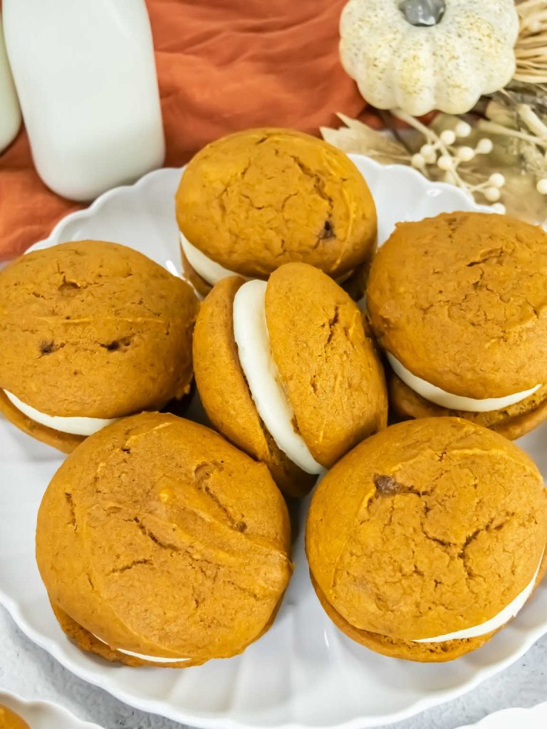 Pumpkin whoopie pies