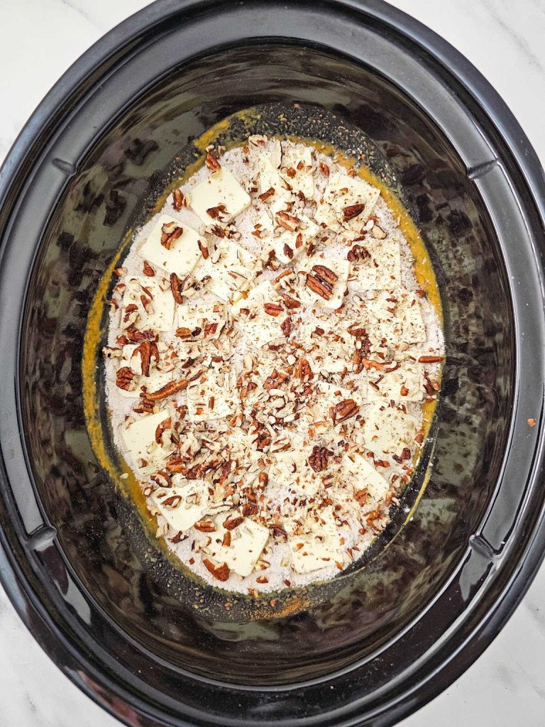 Crockpot pumpkin dump cake process 5