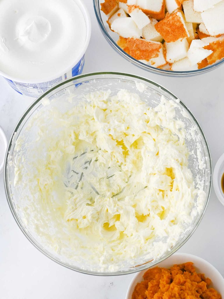 Pumpkin cheesecake trifle process 1