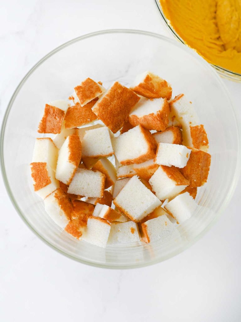 Pumpkin cheesecake trifle process 3