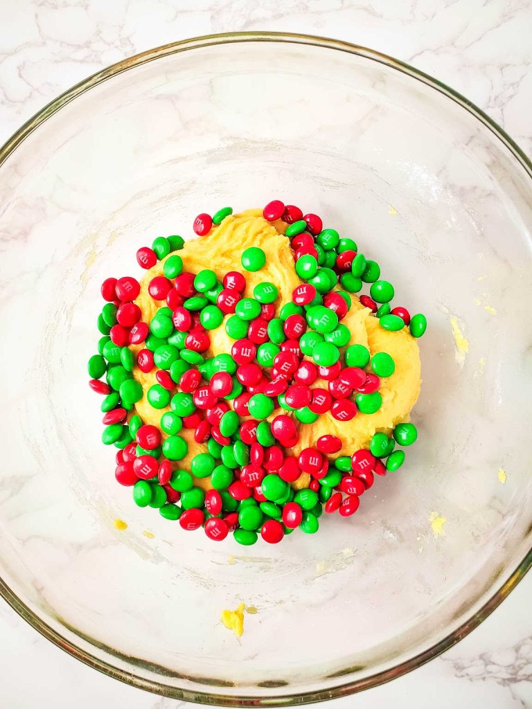Holiday M&Ms cake mix cookie bars process 4