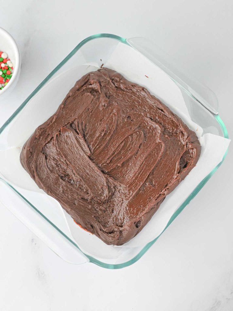 Layered Christmas fudge process 4