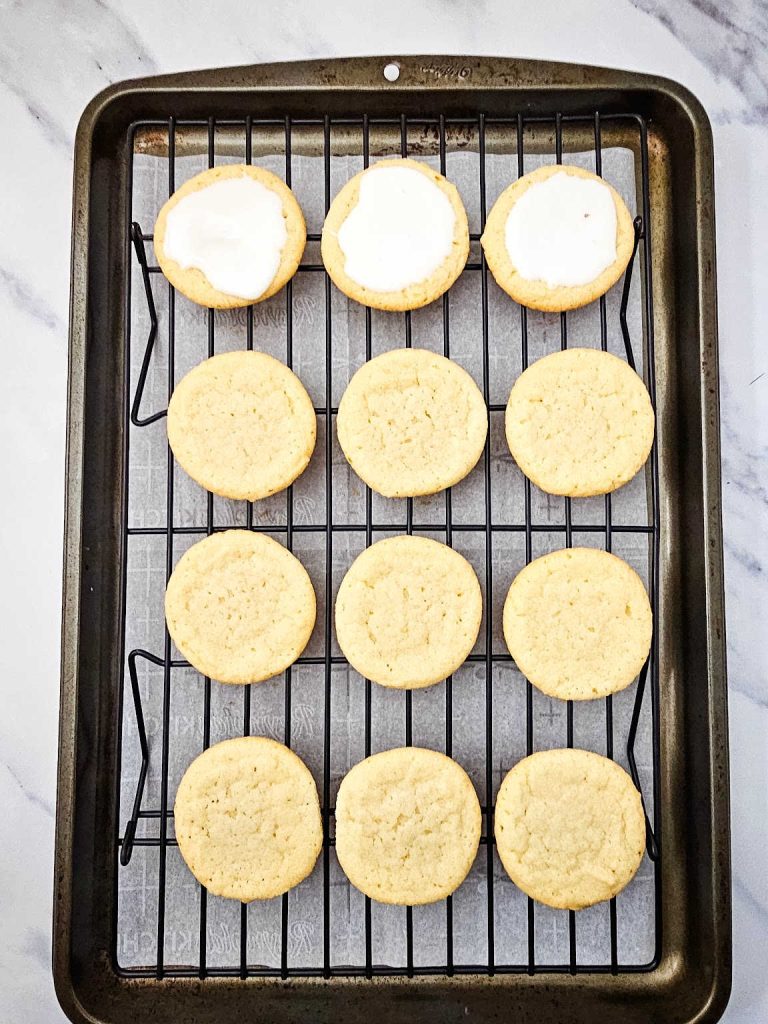 Melted snowman sugar cookies process 7