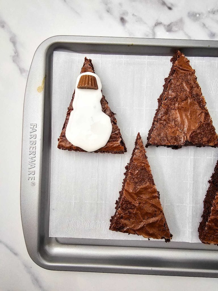 Snowman brownies process 6