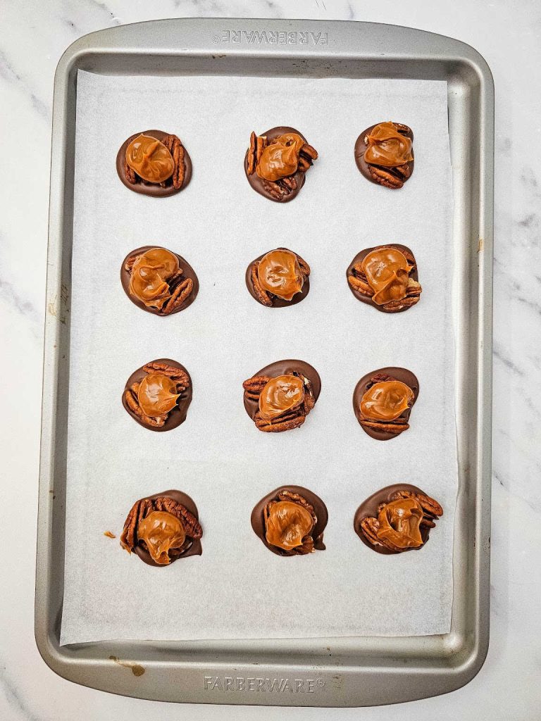 Christmas chocolate pecan turtle clusters process 5