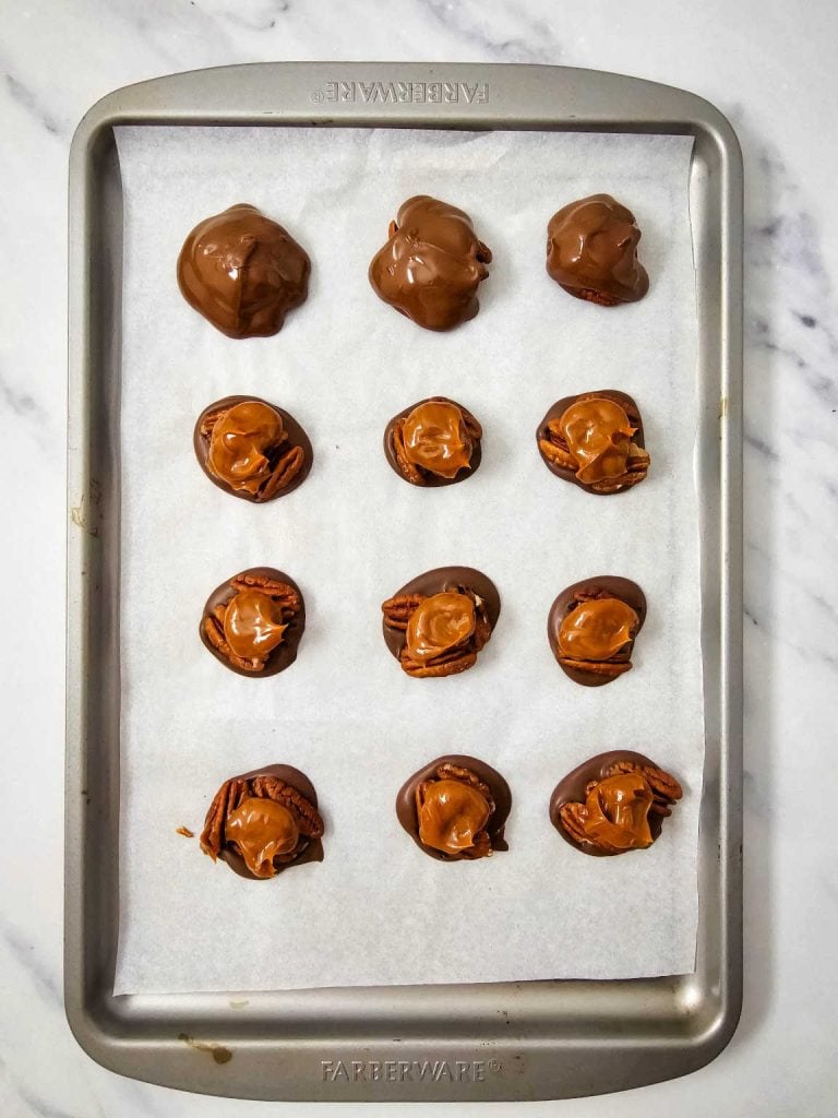 Christmas chocolate pecan turtle clusters process 6