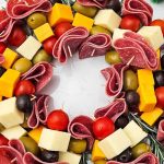 Christmas wreath charcuterie board pin