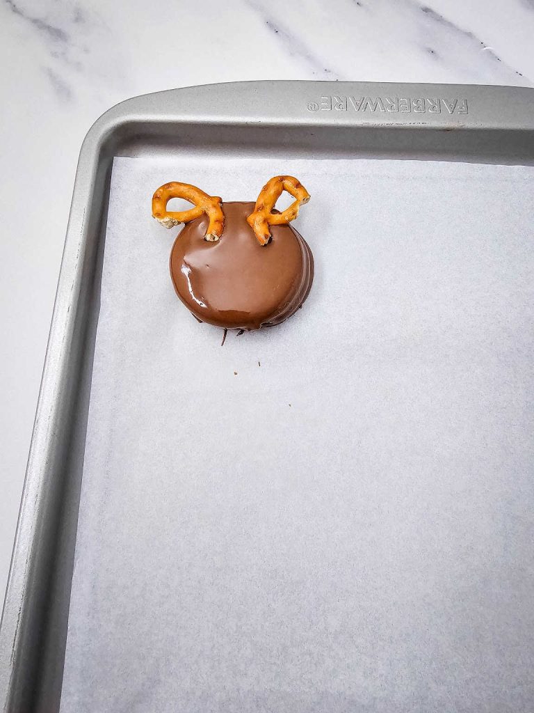 Reindeer Oreos process 5