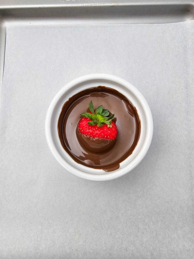 Reindeer strawberries process 4