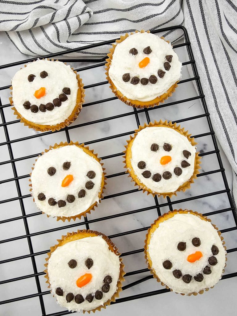 Snowman face cupcakes