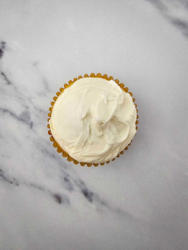 Snowman face cupcakes process 1