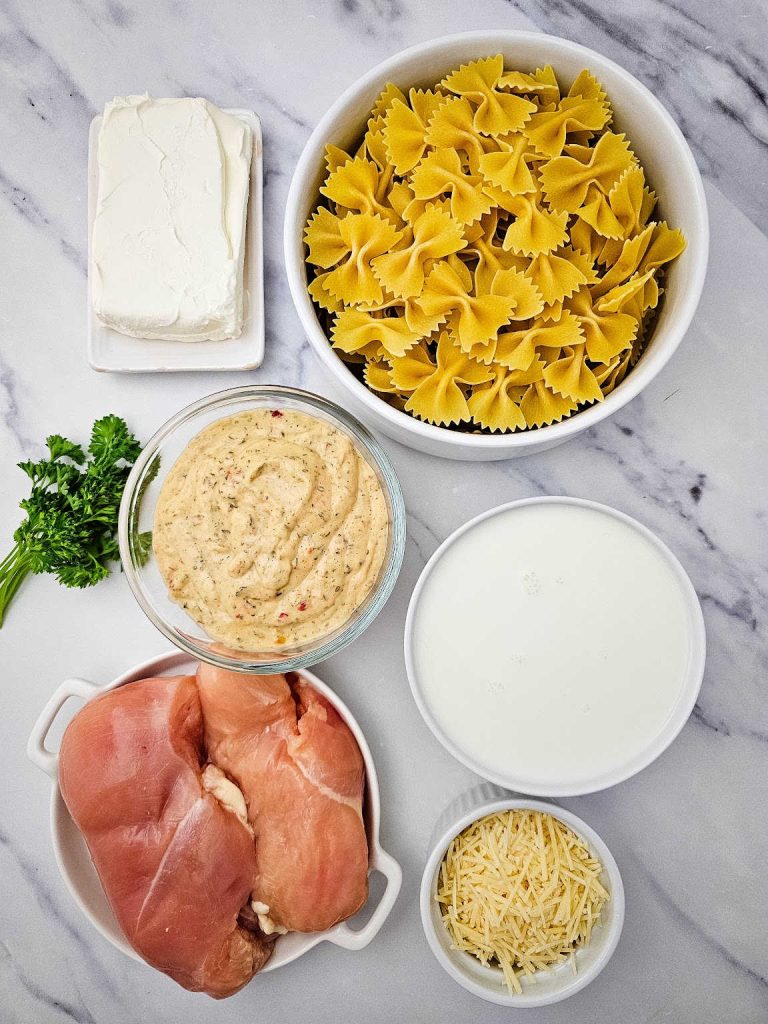 Crockpot garlic parmesan chicken pasta ingredients