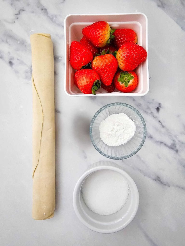 Mini strawberry pies ingredients