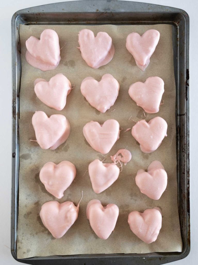 Valentine’s cake truffles process 10