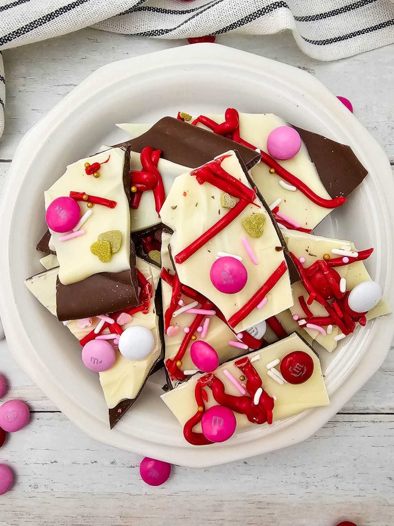 Valentine’s chocolate bark