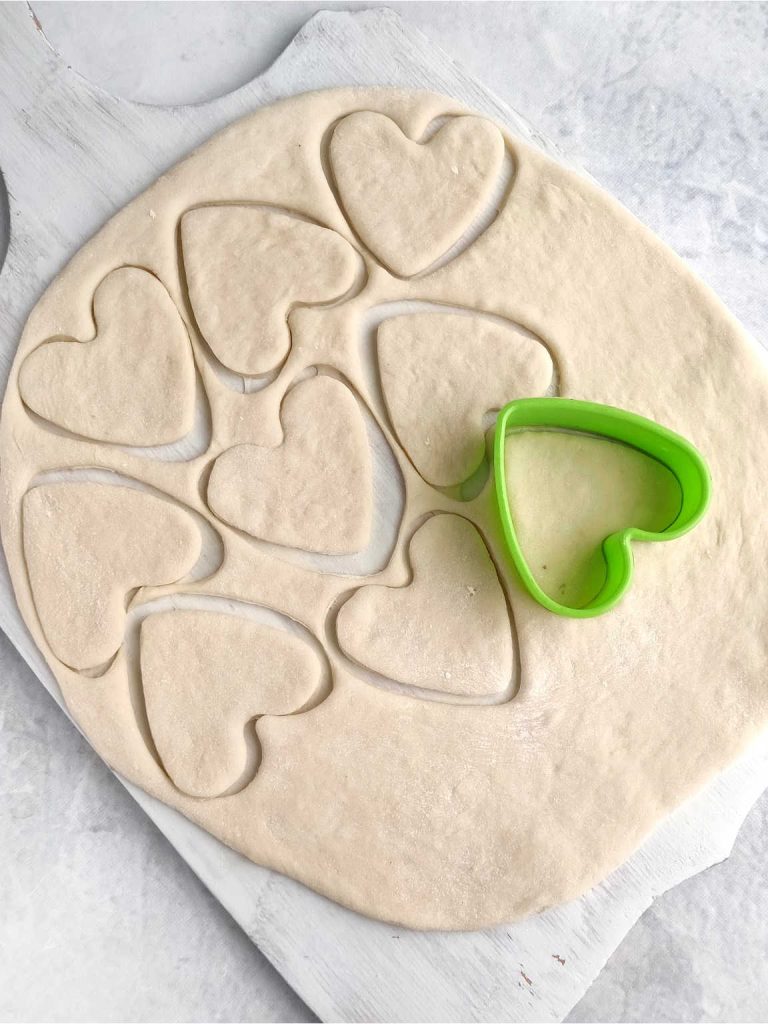 Valentine’s heart shaped donuts process 3