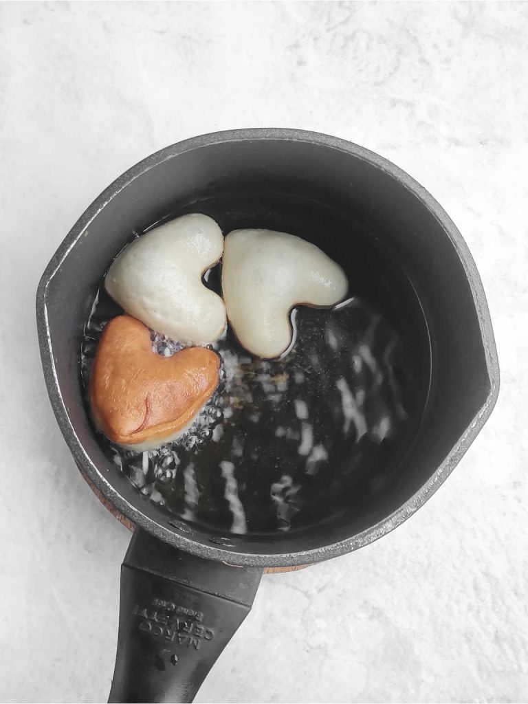 Valentine’s heart shaped donuts process 4