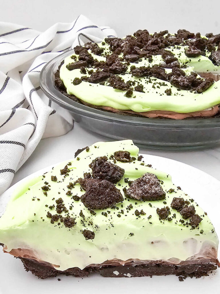 Chocolate Mint Oreo Pie