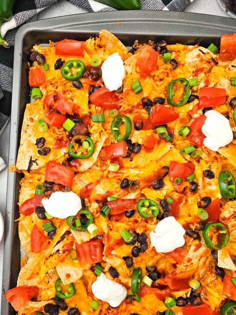 Sheet pan chicken nachos
