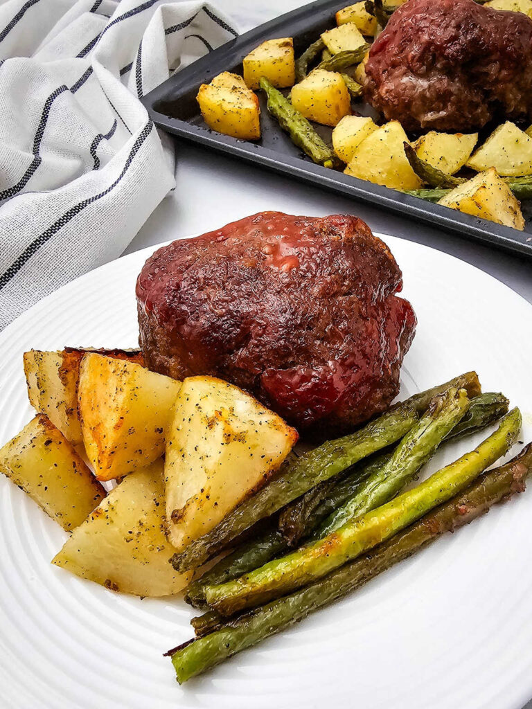 Sheet pan mini meatloaf and veggies