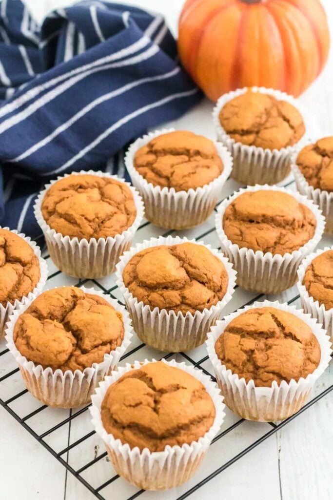 2-Ingredient Pumpkin Muffins
