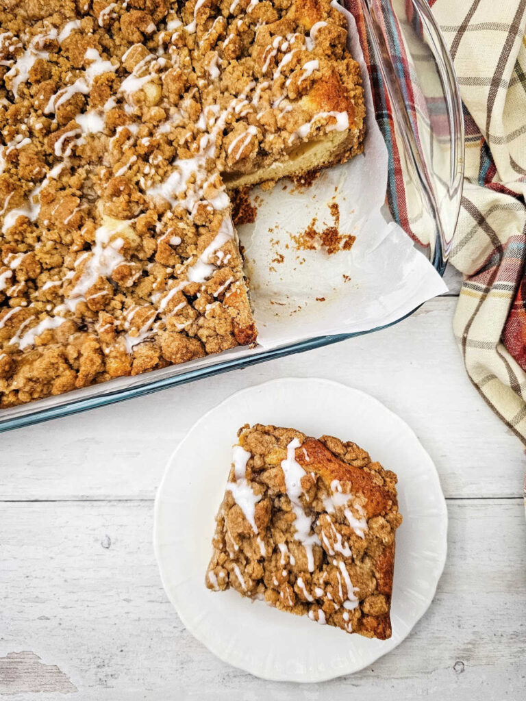 Apple coffee cake