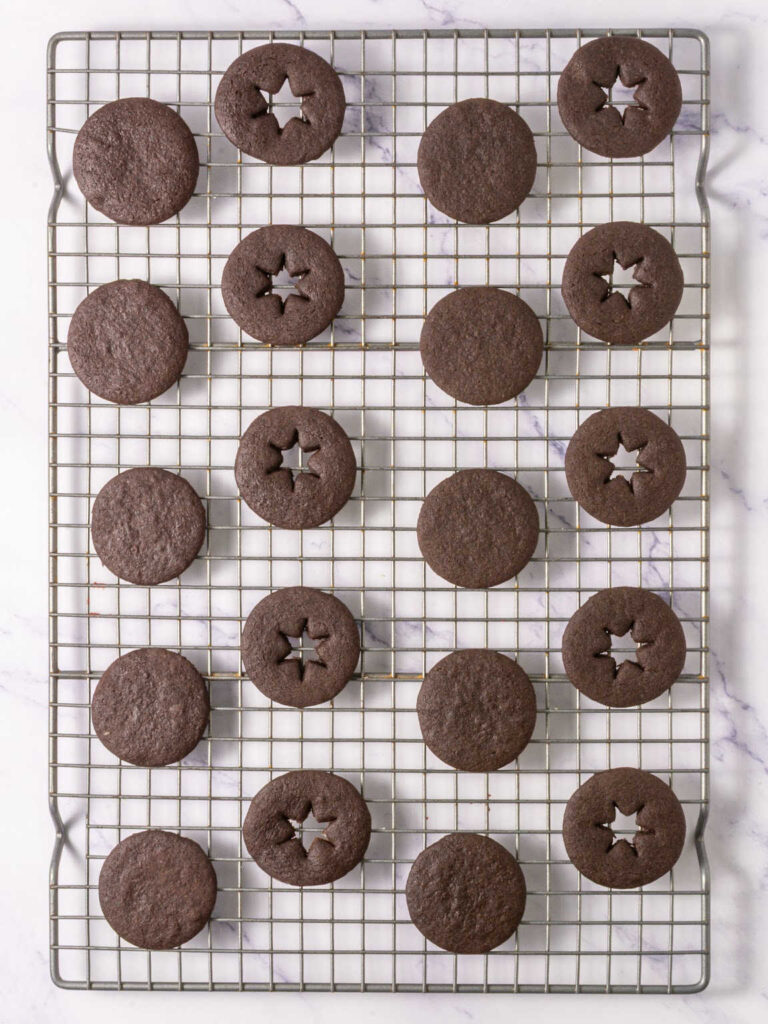 Chocolate Linzer Cookies process 9