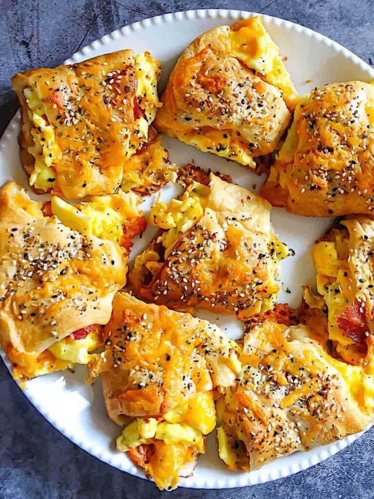 Bacon Egg and Cheese Breakfast Crescent Ring